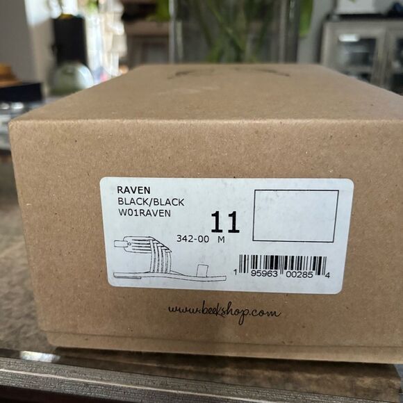 Beek Raven Sandals NIB - Picture 4 of 5